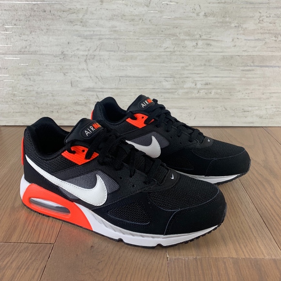 NIKE AIR MAX Ivo 580518 016 Black White Crimson Men's NIKE AIR MAX Ivo 580518 016 Black White Crimson Men's